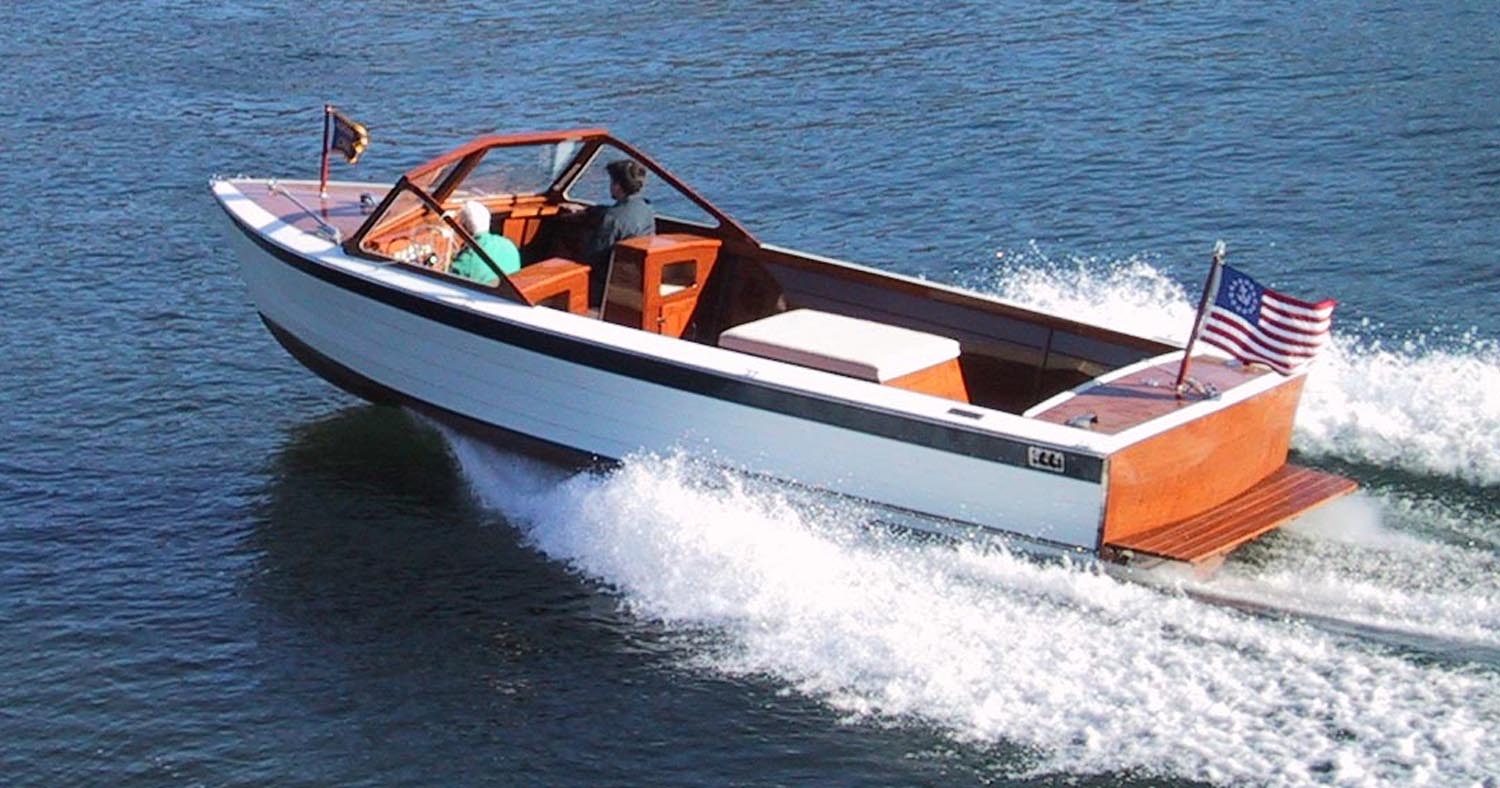 wood runabout boat